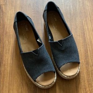 Toms platform espadrilles